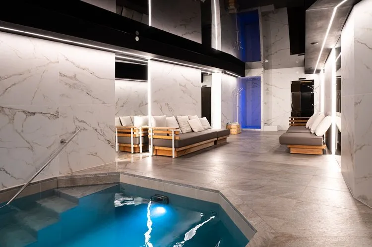 Spa pool at Albana Real